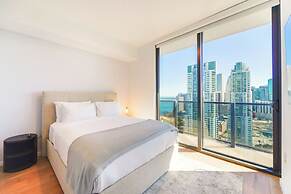 Apt Near Miami's Top Events at Bayfront