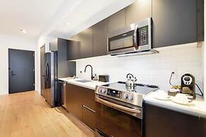 Apt Near Miami's Top Events at Bayfront