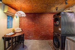 Ancient Saigon House BenThanh Center