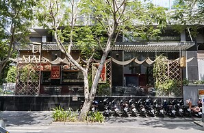 Ancient Saigon House BenThanh Center