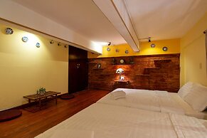 Ancient Saigon House BenThanh Center