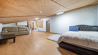 Yeosu Bebeolleh Pension