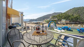 Yeosu Bebeolleh Pension