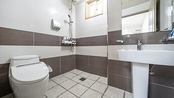 Yeosu Bebeolleh Pension