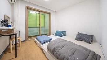 Yeosu Bebeolleh Pension