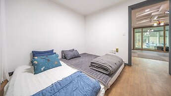 Yeosu Bebeolleh Pension