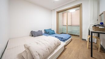 Yeosu Bebeolleh Pension