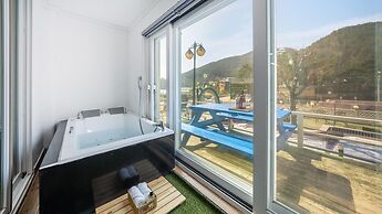 Yeosu Bebeolleh Pension