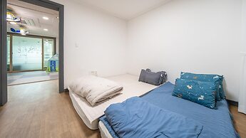 Yeosu Bebeolleh Pension