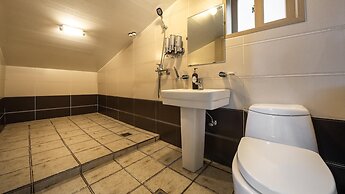 Yeosu Bebeolleh Pension