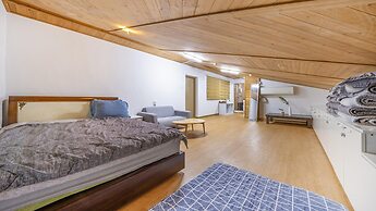 Yeosu Bebeolleh Pension