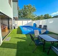 Modern Uvita Beachhouse by Whale's Tale