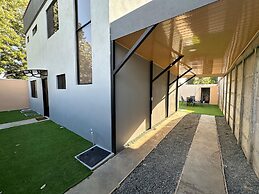 Modern Uvita Beachhouse by Whale's Tale