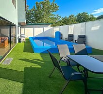 Modern Uvita Beachhouse by Whale's Tale