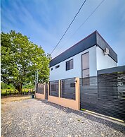 Modern Uvita Beachhouse by Whale's Tale