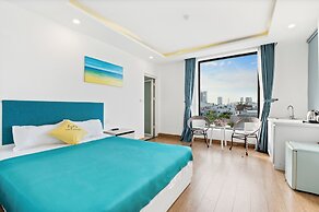 Lyn's Hotel & Apartment