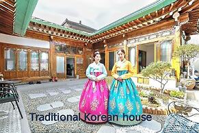 Leedo Hanok