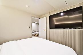 Den Basta Hotel Daeyeon