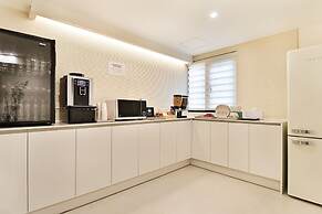 Den Basta Hotel Daeyeon