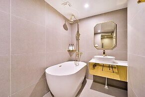 Den Basta Hotel Daeyeon