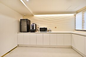 Den Basta Hotel Daeyeon