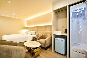 Den Basta Hotel Daeyeon