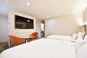Den Basta Hotel Daeyeon