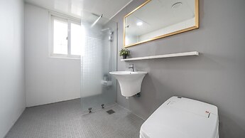 Boryeong Thirasel Pension