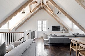 The Loft at Linnaeus Farm, Berry - by Linnaeus Collection