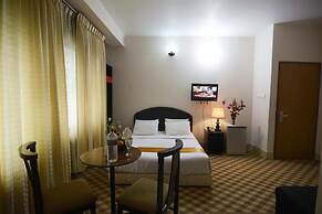 Hotel Holiday Xpress