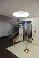 Hotel Holiday Xpress