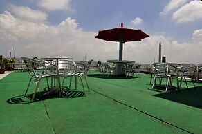 Hotel Holiday Xpress