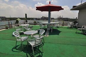 Hotel Holiday Xpress