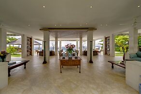 Siri Mendira Beach Villas