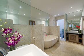 Siri Mendira Beach Villas
