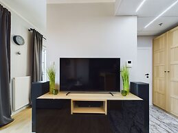 Business Apartment Parking by Renters