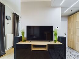 Business Apartment Parking by Renters