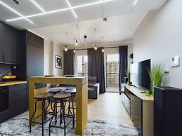 Business Apartment Parking by Renters