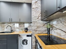 Business Apartment Parking by Renters