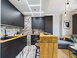 Business Apartment Parking by Renters