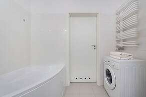 Modern Apartment With Balcony by Renters