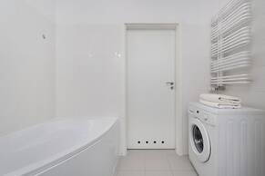 Modern Apartment With Balcony by Renters