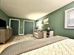 3BDR Home by Torch Lake Sandbar 11931