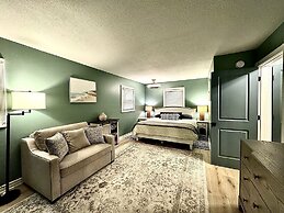 3BDR Home by Torch Lake Sandbar 11931