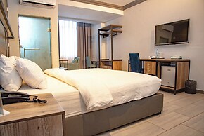 VERTIGO HOTEL