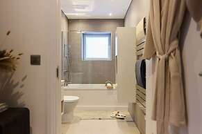 The Wembley Park Arms - Modern 2bdr Flat With Balcony