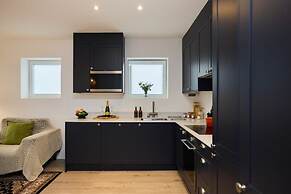 The Wembley Park Arms - Modern 2bdr Flat With Balcony