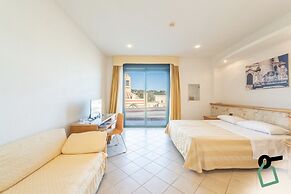 HOTIDAY Room Collection - Leuca Lungomare
