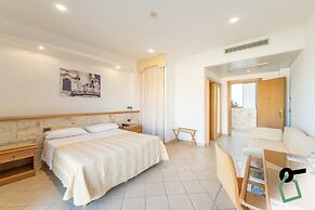 HOTIDAY Room Collection - Leuca Lungomare
