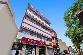 Goroomgo Vhyom Sky Palace Near Sakherbazar Metro Station Kolkata